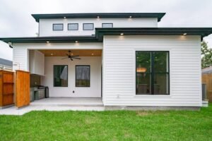 Minimal & Clean Vinyl Siding Solutions for Oakland, CA